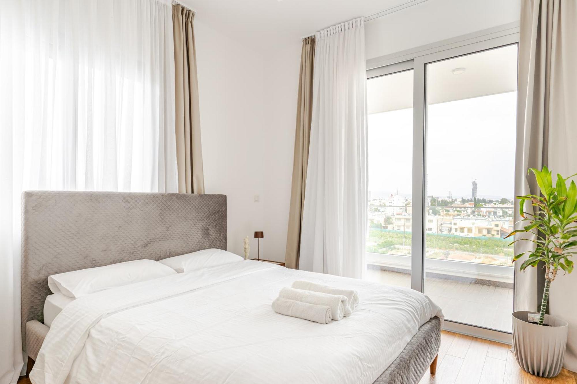 Yamas Urban Living Zakaki Pool Penthouses & Apartments Limassol Exterior foto
