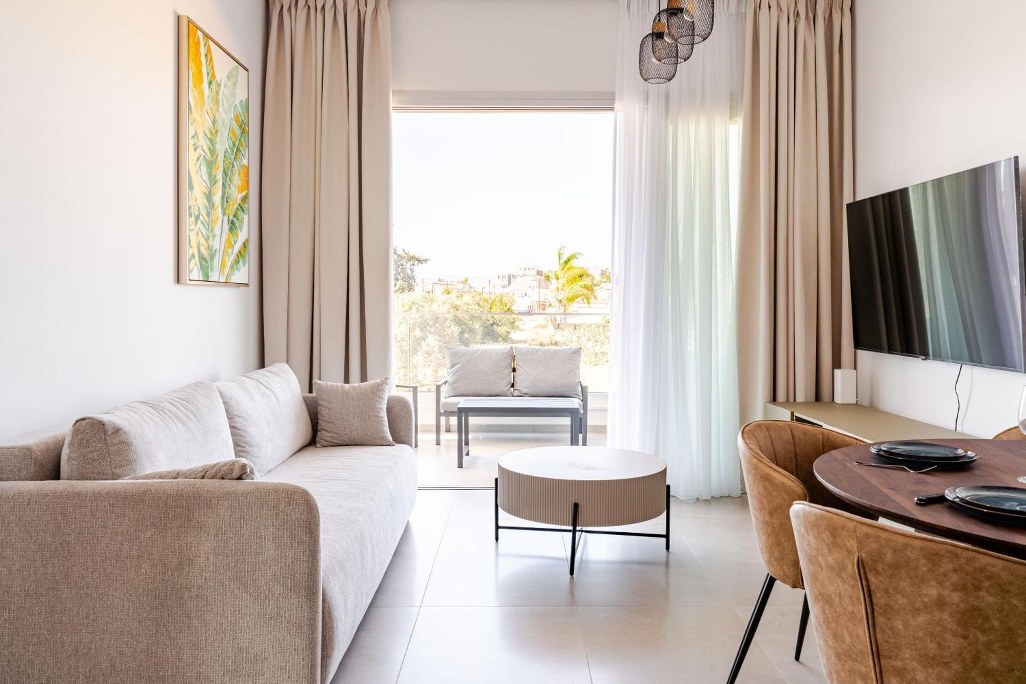 Yamas Urban Living Zakaki Pool Penthouses & Apartments Limassol Exterior foto